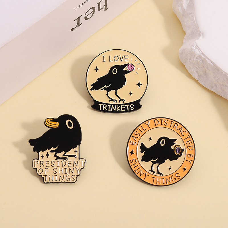 Funny Crow Enamel Pin Set Cartoon Bird Shiny Things Trinkets Quote Brooch Metal Badge For Backpack Clothing Decoration Gift For Bird Lovers Unisex