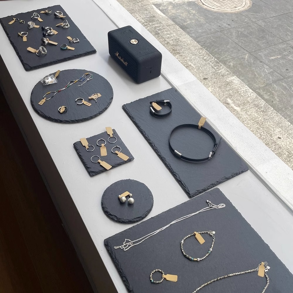 Ins Style Black Natural Slate Stone Jewelry Display Plate Minimalist Photography Background Prop Natural Texture Rock Tray for Product Shooting Home Decor