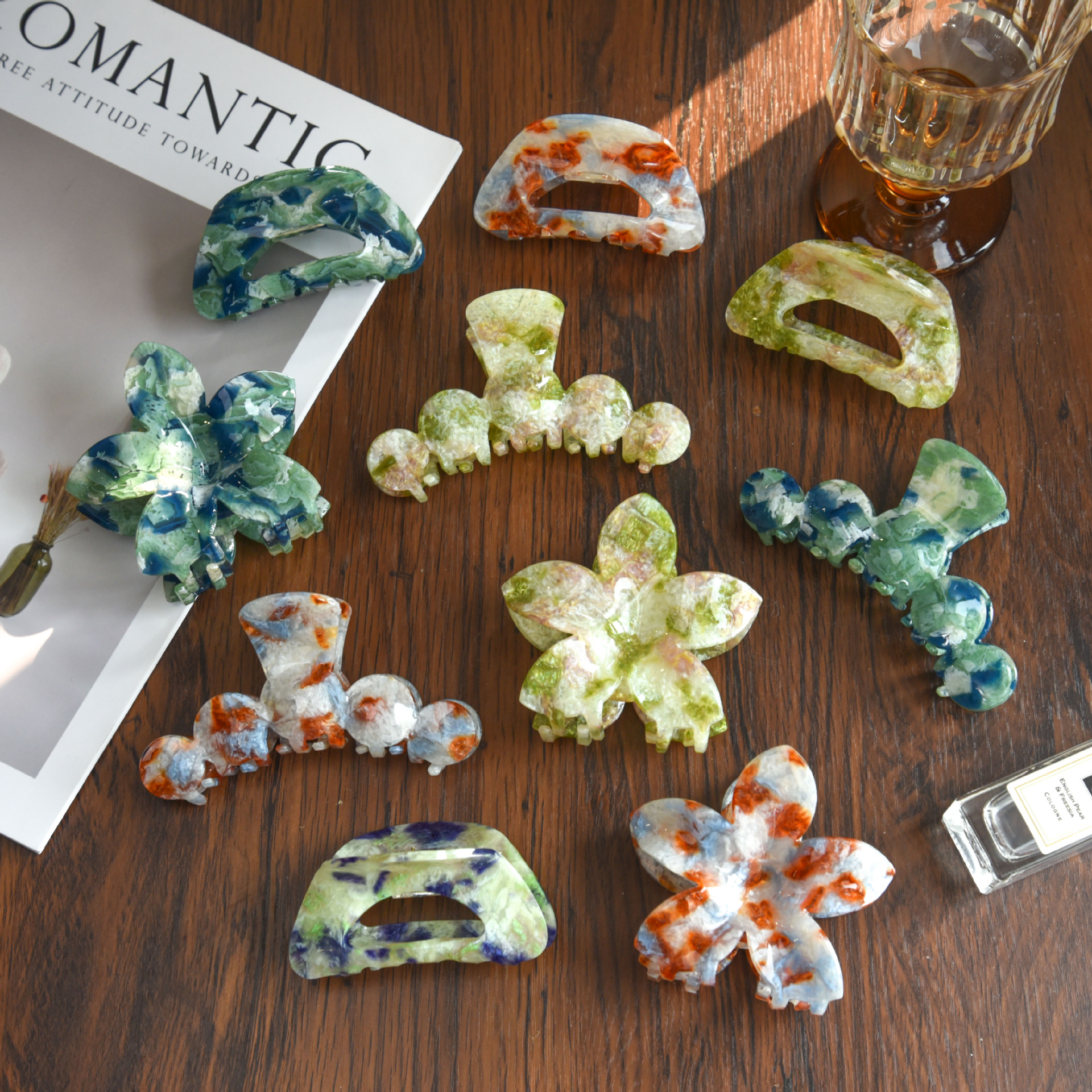 Elegant Acetate Marble Pattern Flower Hair Claw Clip Sweet Plumeria Geometric Hollow Shark Clip For Women Daily Dating Hair Accessories