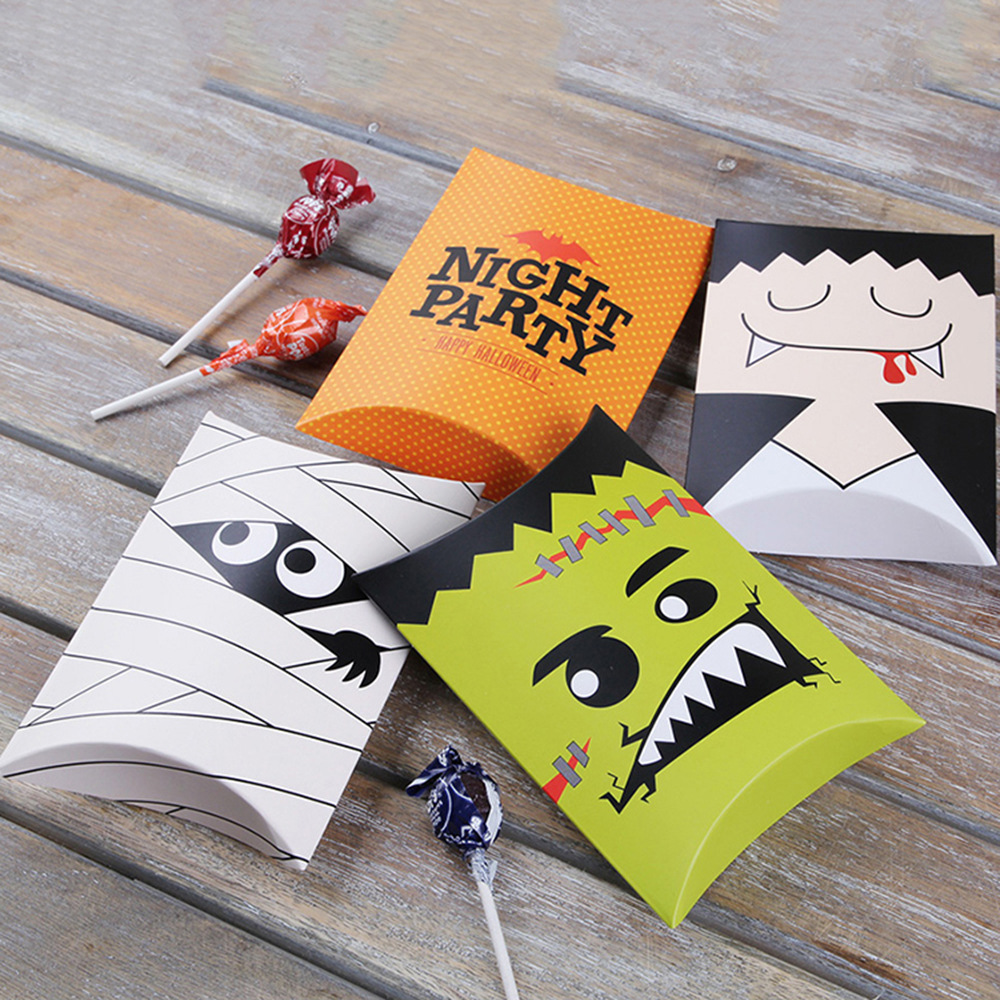 Halloween Paper Pillow Candy Boxes Cartoon Vampire Mummy Frankenstein Pattern Gift Boxes For Halloween Night Party Favors Snack Storage Treats Decoration
