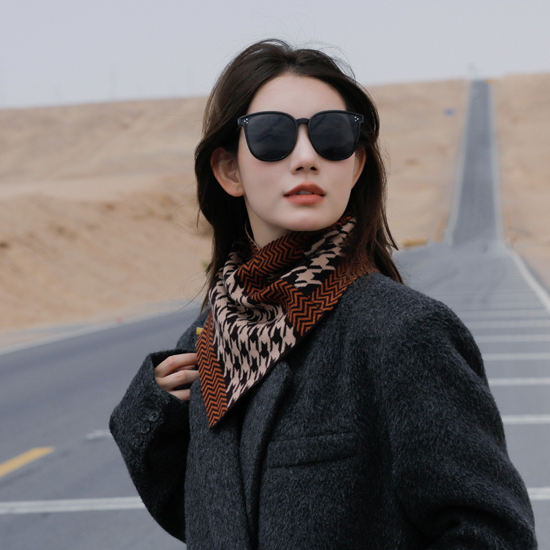 Fashion Knitted Neck Gaiter Women's Winter Warm Acrylic Scarf With Houndstooth Geometric Greek Key Pattern For Outdoor Travel Leisure Wear