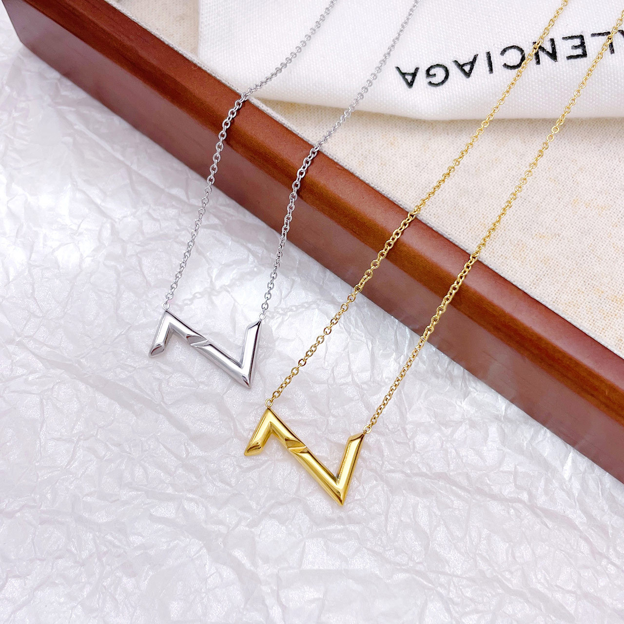 Stainless Steel Z Letter Pendant Necklace Minimalist Geometric Polished Clavicle Chain Jewelry For Women