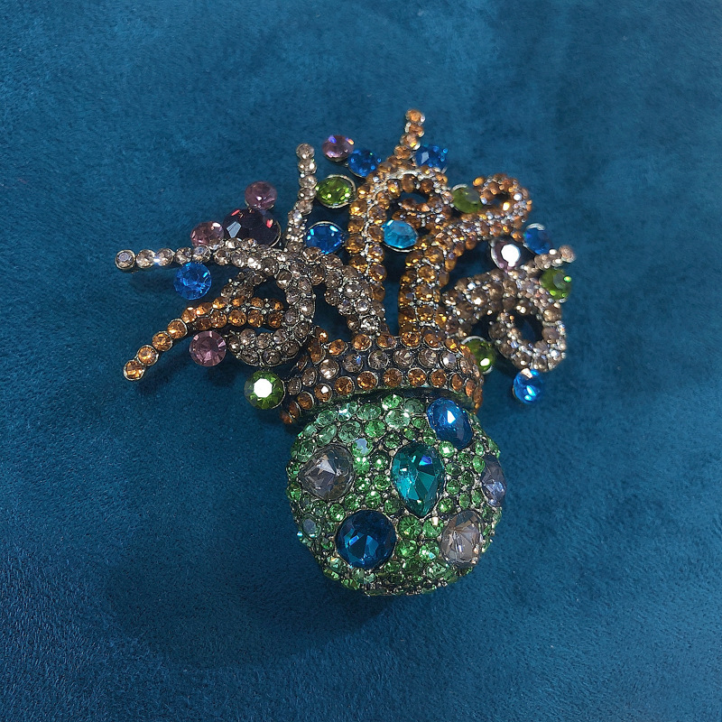 Vintage Octopus Brooch Pin Alloy Multicolor Crystal Rhinestone Marine Animal Jewelry For Women Suits Coat Dress Banquet Party Accessories