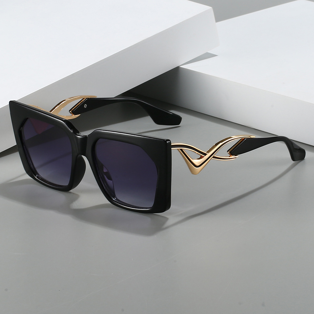 Wholesale Square Oversized Sunglasses with Metal Flame Temples For Women - Everful