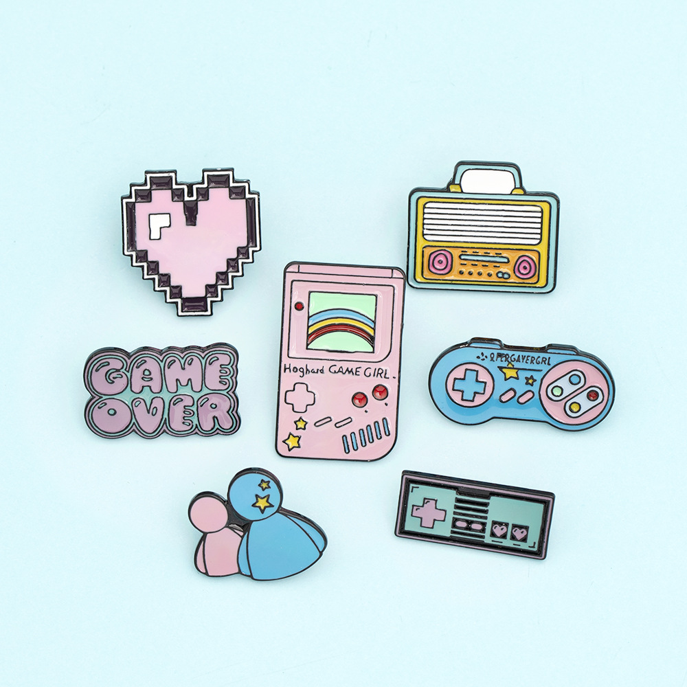 Retro Video Game Console Enamel Brooch Pin Set For Backpack Clothes Cute Handheld Game Controller Radio Pixel Heart Lapel Badge Jewelry For Men Women Kids Gifts