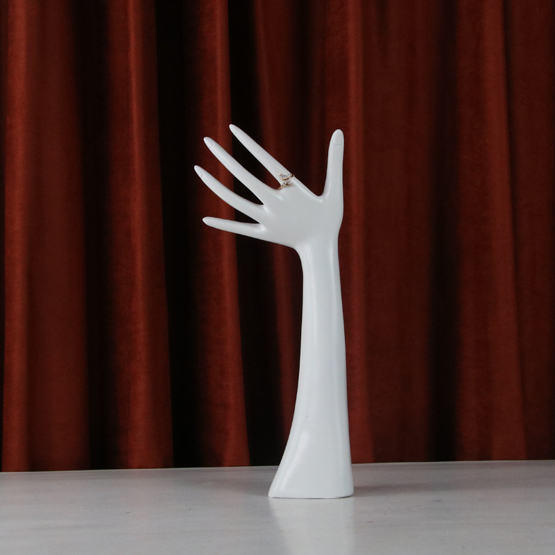 Resin Hand Shape Jewelry Display Stand Artistic Ring Bracelet Necklace Holder For Home Shop Showcase Decoration Organizer White Black