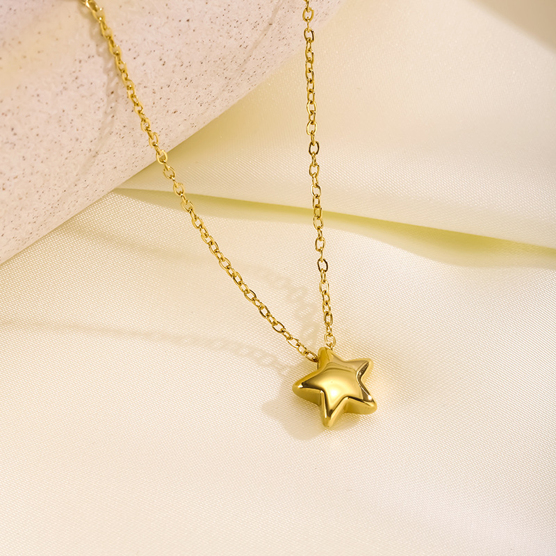 18K Gold Plated Titanium Steel 3D Star Pendant Necklace For Women Dainty Minimalist Star Clavicle Chain Lucky Star Jewelry Gift For Her Daily Accessories