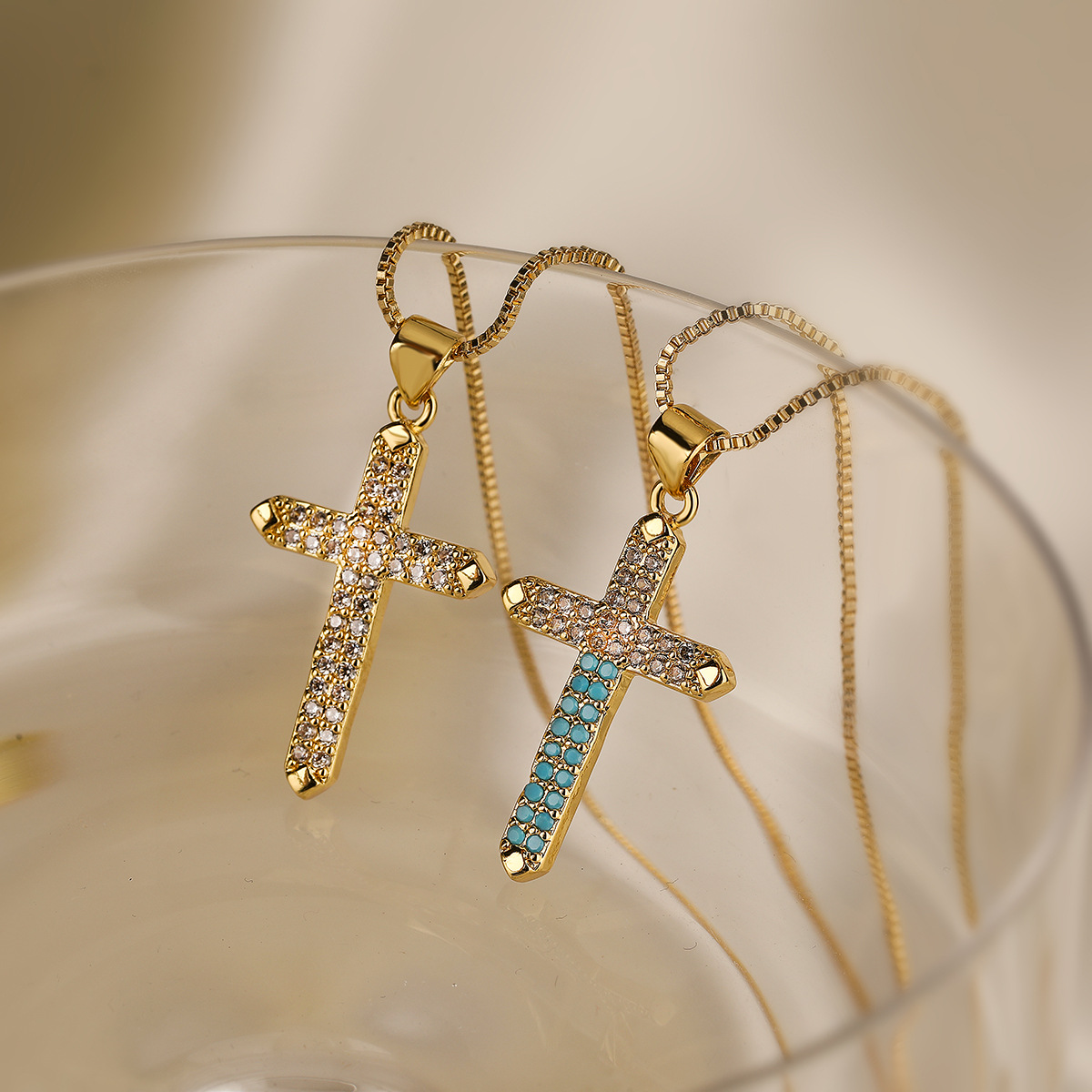 Cross Pendant Necklace Copper 18K Gold Plated Zirconia For Women Niche Minimalist Style Jewelry