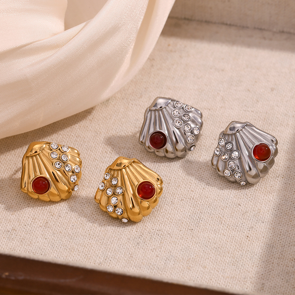 Vintage Scallop Shell Stud Earrings Stainless Steel 18K Gold Plated With Red Gemstone Rhinestone For Women