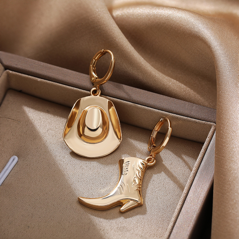 Western Cowboy Style Asymmetric Gold Plated Zinc Alloy Cowboy Hat And Boot Dangle Drop Earrings Fashion Personality Jewelry For Women
