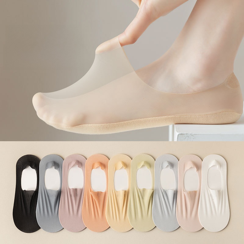 Women's No Show Socks Ultra Thin Ice Silk Liner Socks With Cotton Sole Non-Slip Silicone Grip Low Cut Invisible Boat Socks For Summer