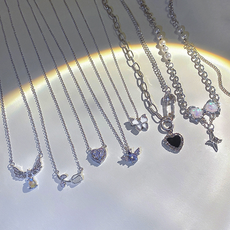 Korean Style Silver Titanium Steel Butterfly Heart Pendant Necklace For Women Exquisite Pearl Zirconia Jewelry Gift Daily Wearing
