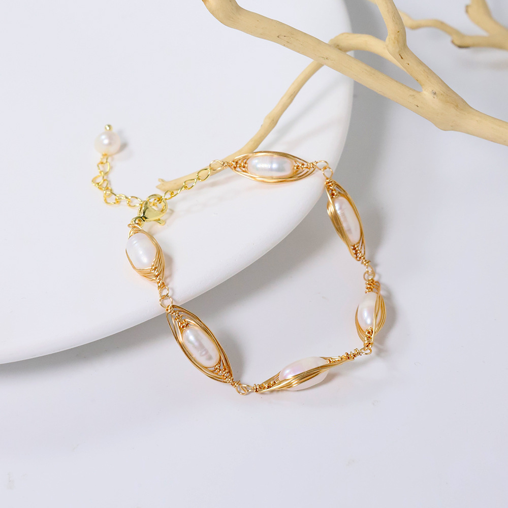 Handmade Fresh Water Pearl Bracelet Gold Wire Wrapped Elegant Retro Jewelry For Women With Adjustable Extension Chain