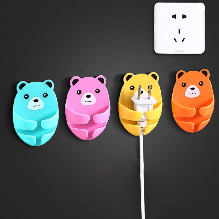 Cartoon Bear Wall Mounted Power Plug Hooks Strong Adhesive No-Punch Cable Organizer For Kitchen Bathroom Home Plastic Decorative Wire Storage Holder Random Color