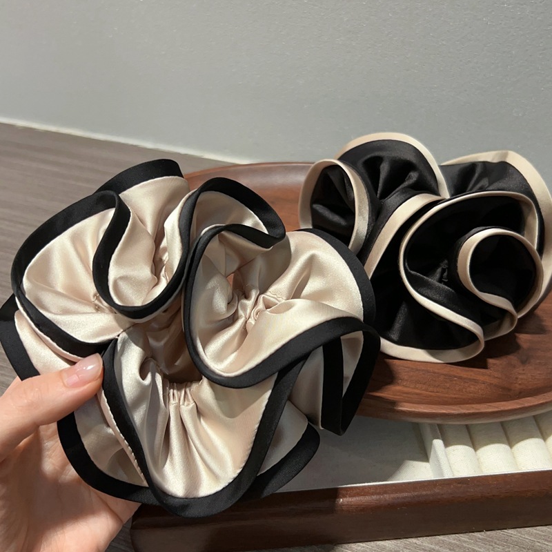 Large Satin Scrunchies Vintage Contrasting Edge Hair Ties Silk Texture Elastic Hair Bands For Women Daily Dating Accessories