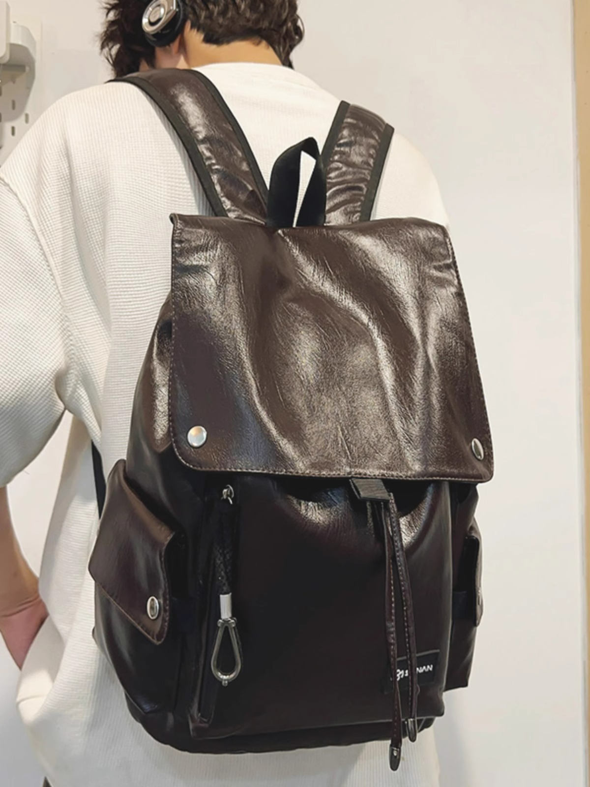 Retro Unisex PU Leather Backpack Large Capacity 16 Inch Laptop Bag Waterproof Travel Rucksack for Men Women Students Everyday School Bag Business College