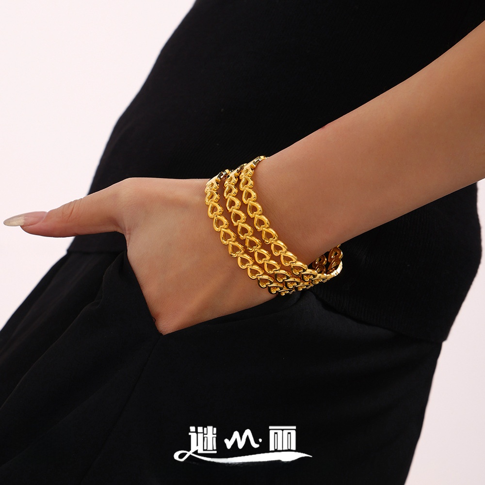 Hollow Heart Stitching Bracelet Fashion Titanium Steel Pvd Plating 18k Real Gold