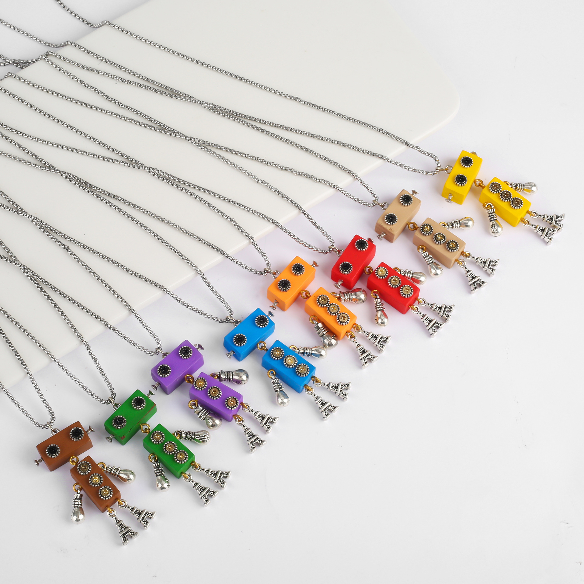 Movable Joint Robot Pendant Necklace With Alloy Gear And Eiffel Tower Feet Retro Wood Resin Robot Long Sweater Chain For Men Women Hip Hop Jewelry