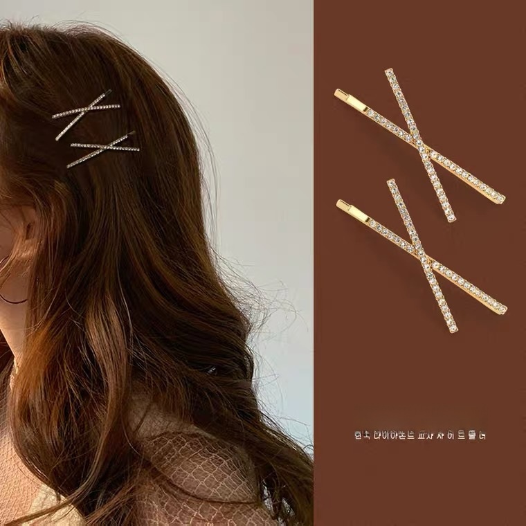 2Pcs Set Elegant Korean Rhinestone Cross Hair Clips Shiny Geometric Alloy Side Pins Bobby Pins Set For Women Girls Daily Party Wedding Hair Accessories