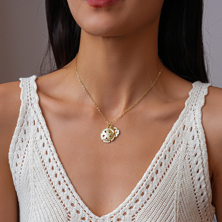 Gold Plated Alloy Necklace Bohemian Sand Dollar Shell Pendant For Women Vintage Hollow Double Round Circle Beach Vacation Jewelry