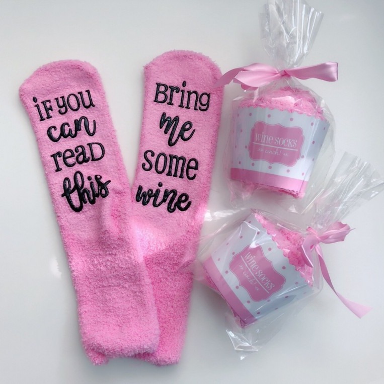 If You Can Read This Bring Me Some Wine Coffee Floor Socks Thick Coral Fleece Warm Anti-Slip Fuzzy Socks For Women Men Home Birthday Gift