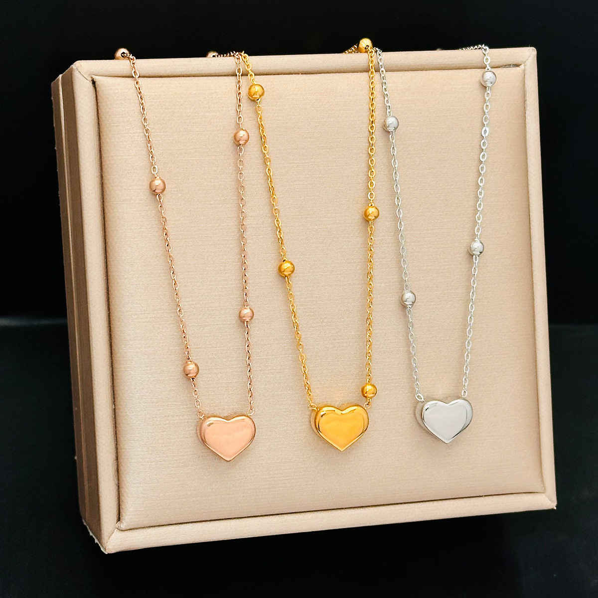 Minimalist 18K Gold Plated Stainless Steel Heart Pendant Necklace With Beaded Chain Elegant Jewelry For Women Daily Wearing