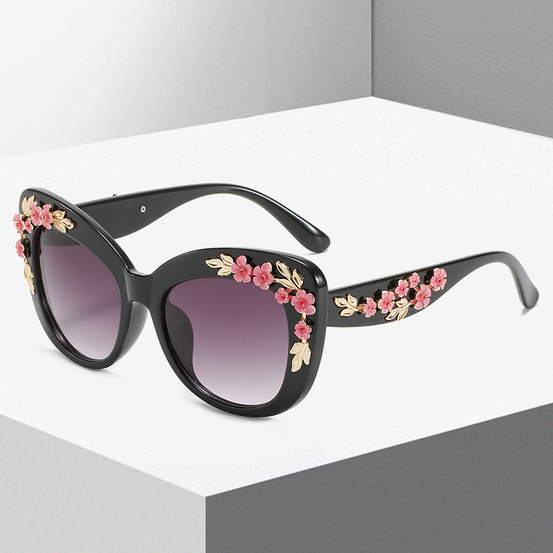 Wholesale Women Cat Eye Sunglasses with Floral Decoration PC Frame - Everful