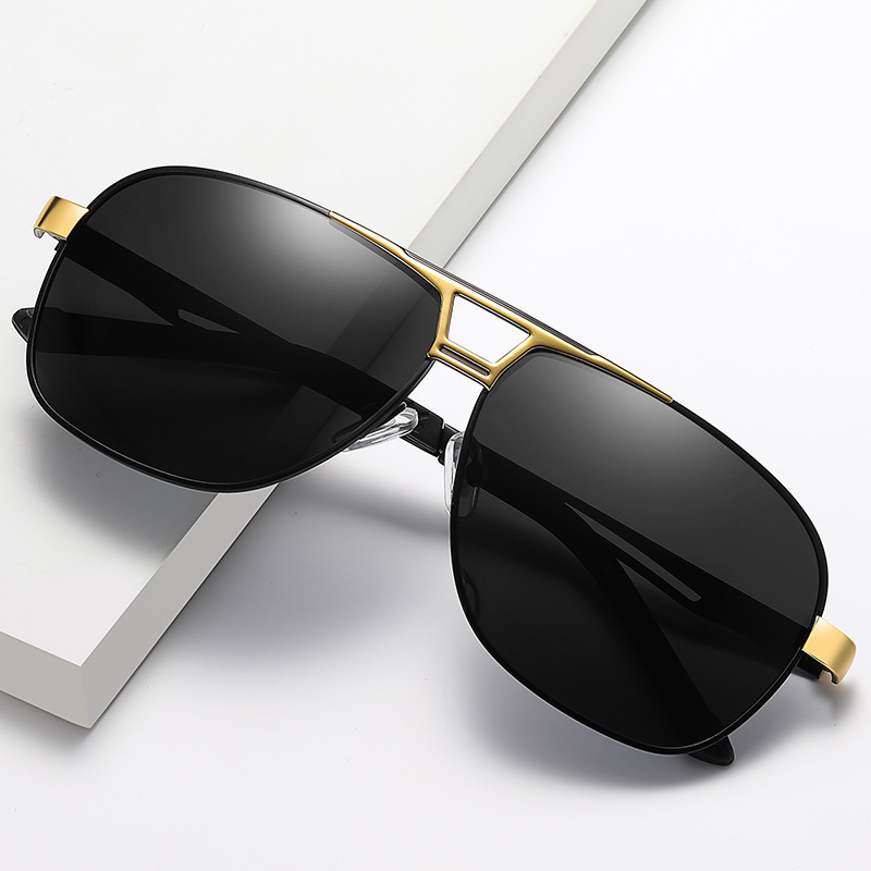 Wholesale Polarized Photochromic Aviator Sunglasses Metal Frame For Men - Everful