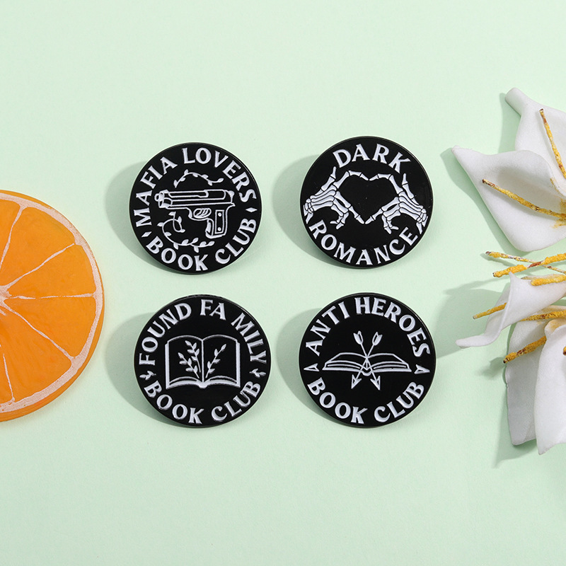 Enamel Pin Set Zinc Alloy Round Book Club Badges Dark Romance Anti Heroes Mafia Lovers Found Family Enamel Brooch For Bags Jackets Backpacks Unisex Gifts