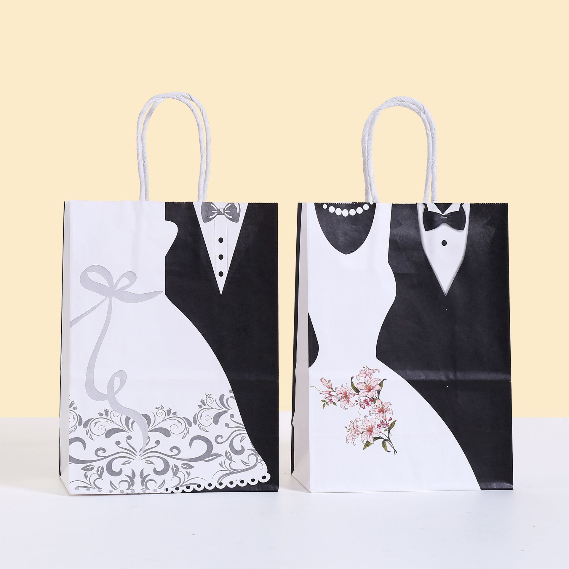 Wedding Gift Paper Bags Tuxedo and Wedding Dress Design Hand-painted Kraft Paper Handbag For Wedding Party Banquet Candy Gift Wrapping