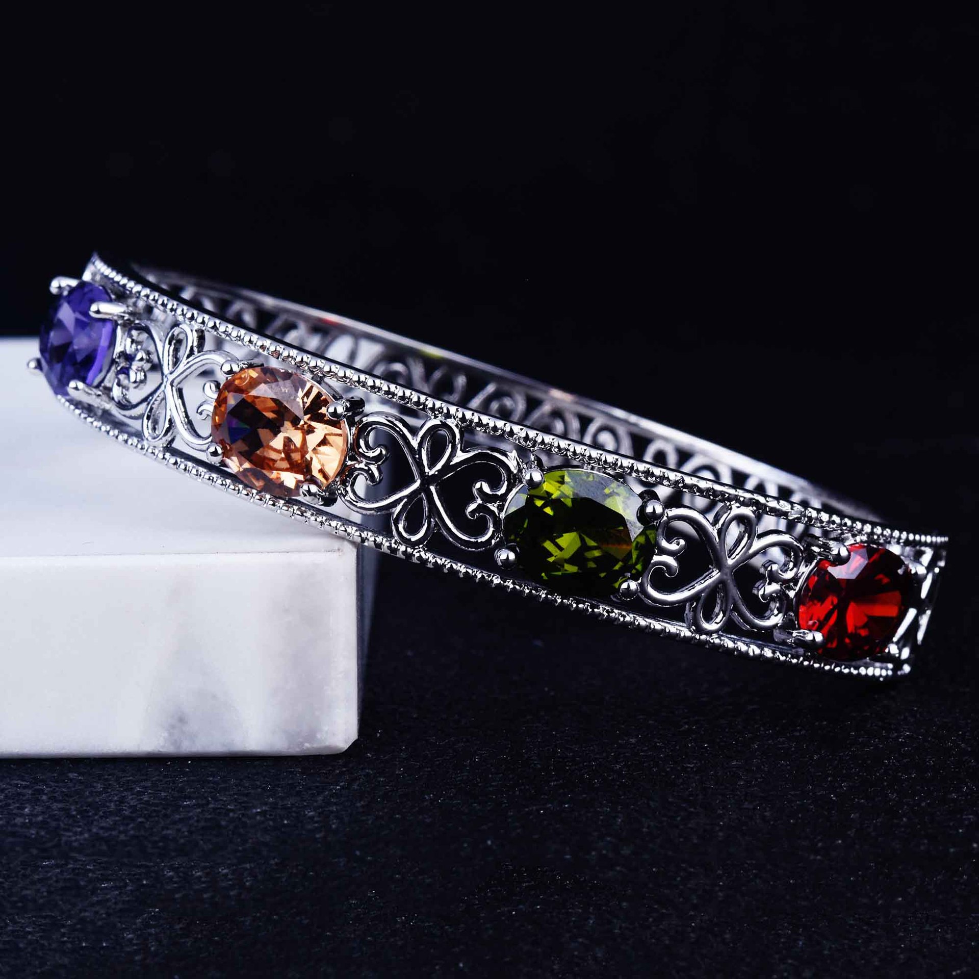 Vintage Silver Plated Copper Hollow Flower Colorful Gemstone Bangle Bracelet For Women Bohemian Ethnic Style Inlaid Zirconia Wedding Party Jewelry