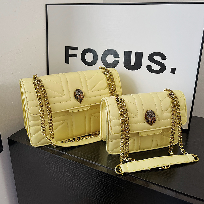 Women Quilted Chain Crossbody Bag Bird Metal Clasp PU Leather Shoulder Bag Fashion Small Square Messenger Bag For Daily Dating Party Ladies Elegant Messenger Handbag