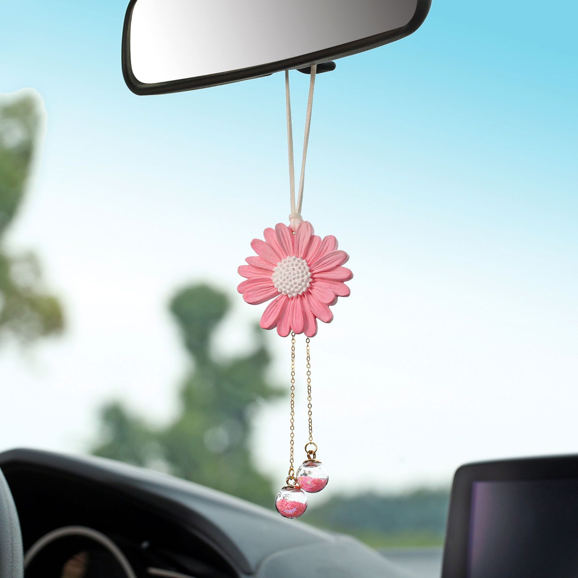 Daisy Flower Car Hanging Ornament Handmade Plaster Rearview Mirror Charm Auto Interior Decoration With Metal Chain Glass Balls For Women