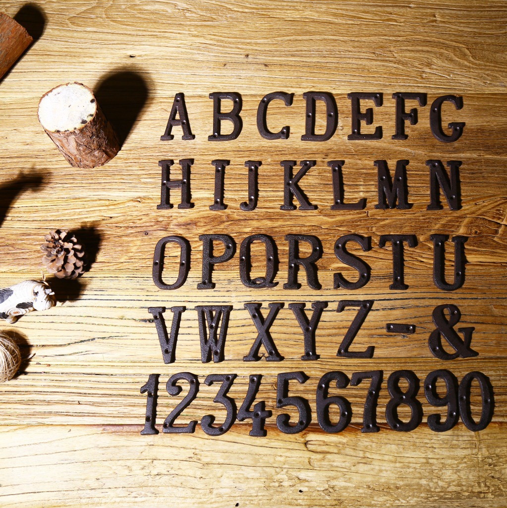 Vintage Cast Iron House Numbers and Letters Rustic Metal DIY Address Sign Alphabet Symbols For Home Garden Door Store Wall Decorative Plaques