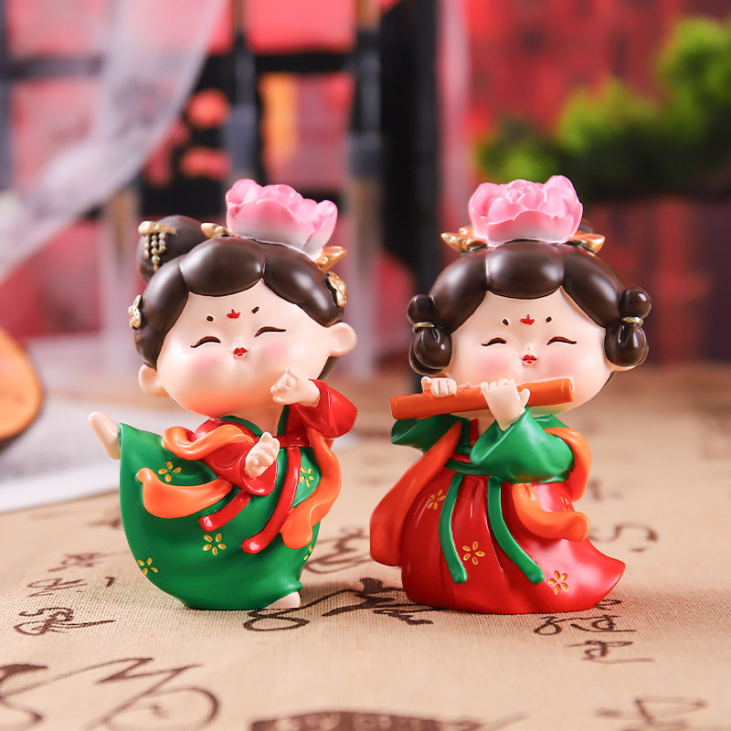 Ancient Style Tang Lady Resin Ornament Cute Cartoon Chinese Culture Desktop Decoration Figurine Home Decor Accents For Office Living Room Gift