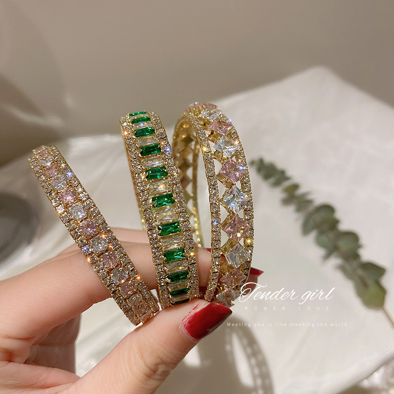 Luxury Zirconia Gold Plated Alloy Bangle Bracelet For Women Elegant Emerald Green Pink Clear Rhinestone Geometric Hollow Jewelry Wedding Party Gift
