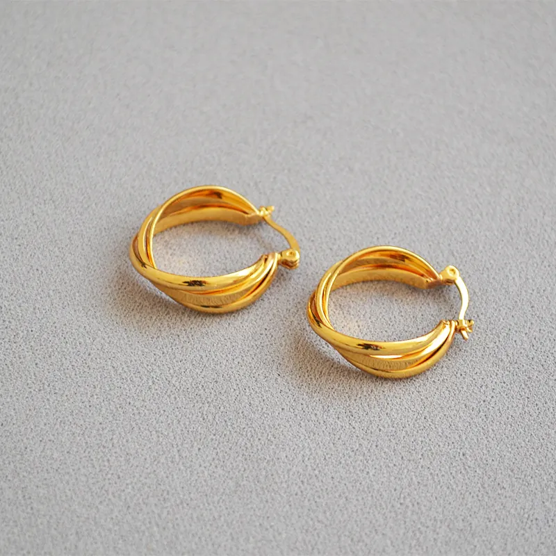 Gedrehte Hoop Ohrringe Für Damen Messing Vergoldet Minimalistisch Geometrisches Nischen Design Schmuck Mit Edelstahl Stecker