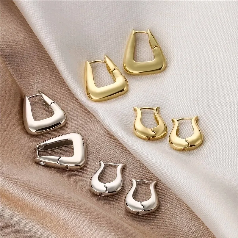 Minimalistische Messing 18K Vergoldete Geometrische Creolen Für Damen Mode Elegante U-Förmige Trapez-Ohrschließe Schmuck Geschenk