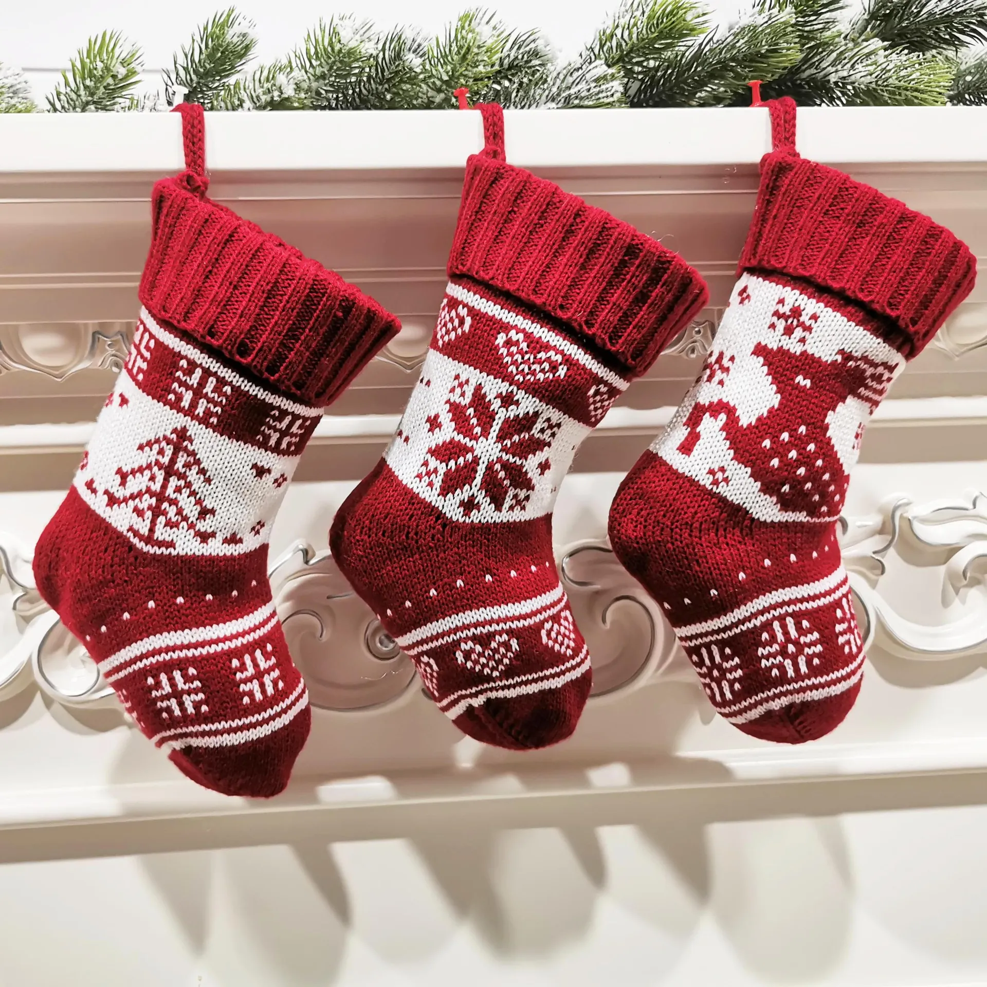 Knitted Christmas Stocking Mini Gift Candy Bag Reindeer Snowflake Tree Pattern Holiday Decoration Red White Festive