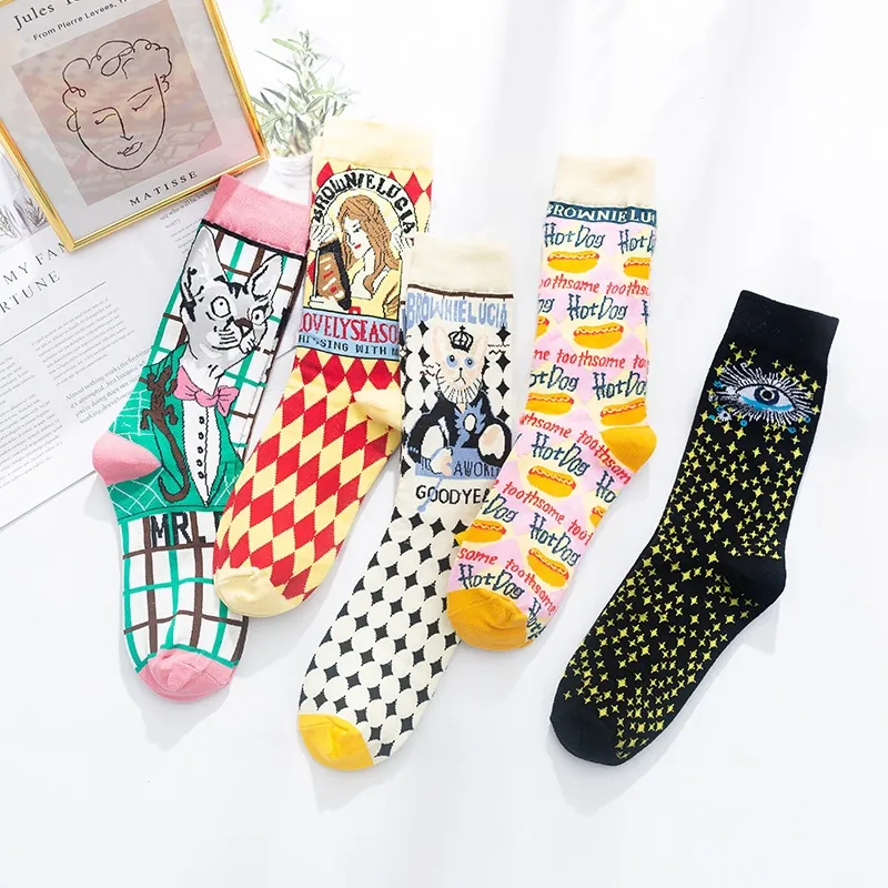 Women Cotton Crew Socks Retro Art Illustration Pop Art Portrait Cat Hot Dog Patterns Breathable Soft Mid-Calf Hosiery