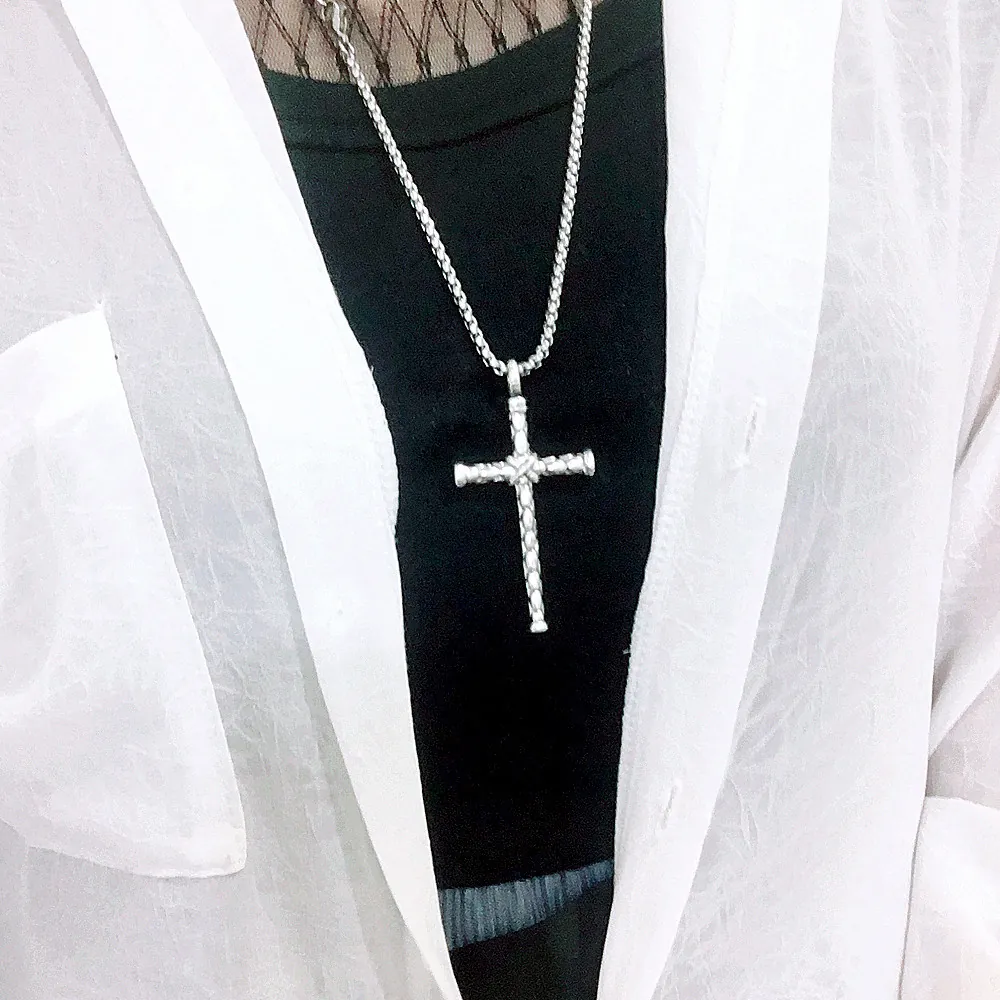 Collana Con Pendente A Croce Religiosa Gioielli In Lega Intagliata Con Catena A Scatola In Acciaio Inossidabile Stile Hip Hop Per Uomini Donne
