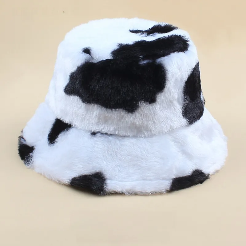 Chapeau Cloche Imprimé Vache Fausse Fourrure Hiver Chaud Peluche Femme Streetwear Extérieur Réglable Épais Doux