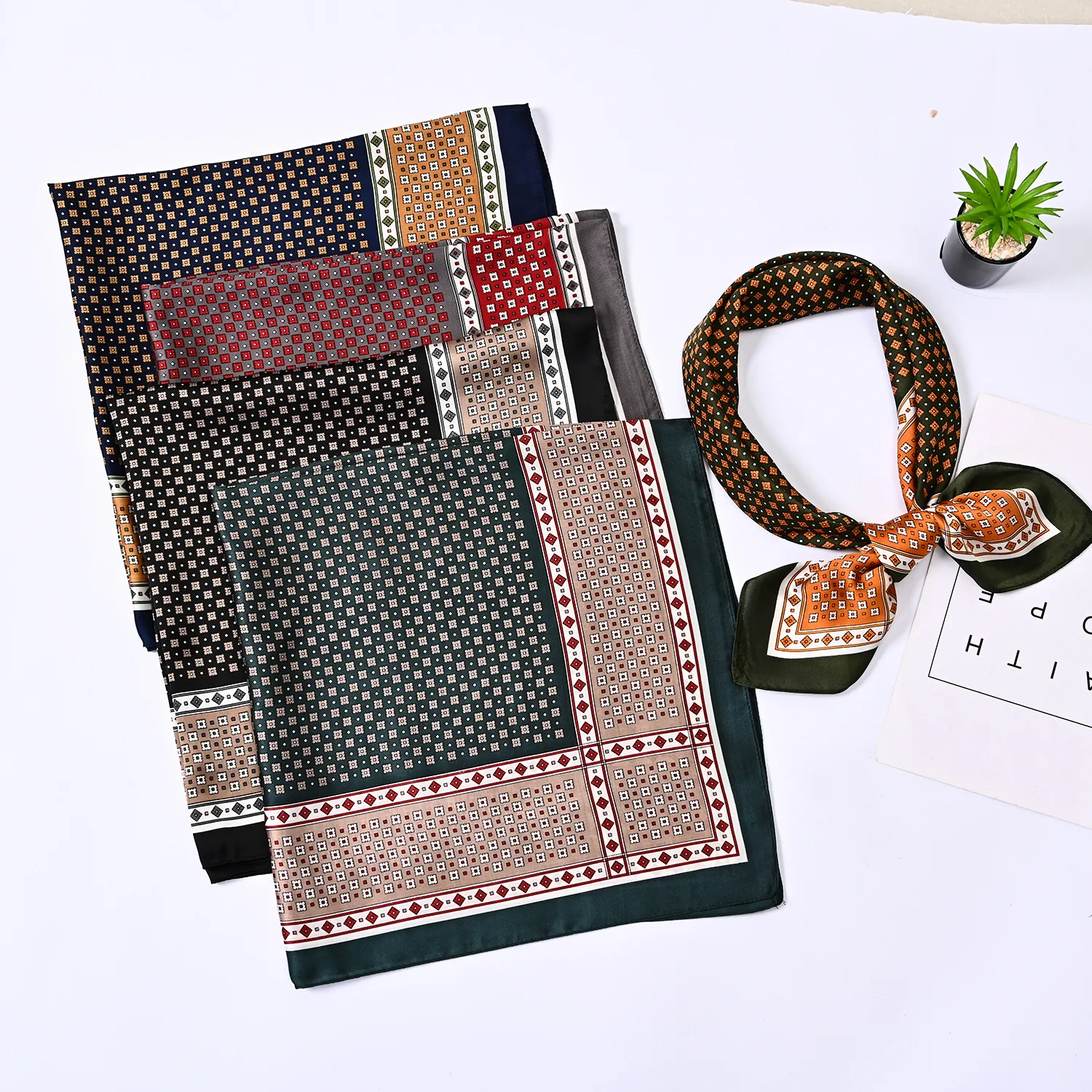 Women Geometric Print Square Scarf Silk Feel Polyester Bandana Fashion Retro Head Neck Wrap Accessories For Daily Wear
