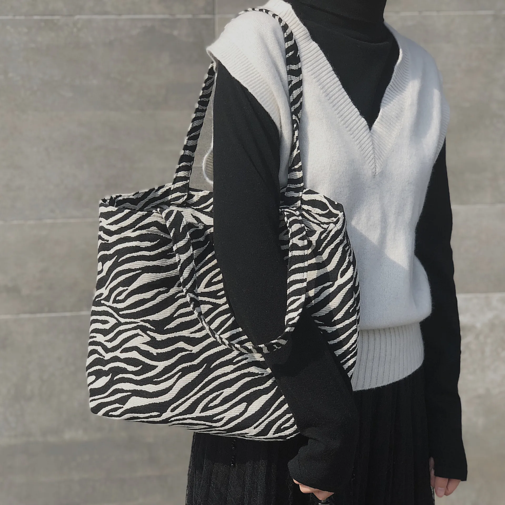 Zebra Leopard Print Canvas Tote Bag Large Capacity Cotton Korean Style Versatile Shoulder Bag For Women