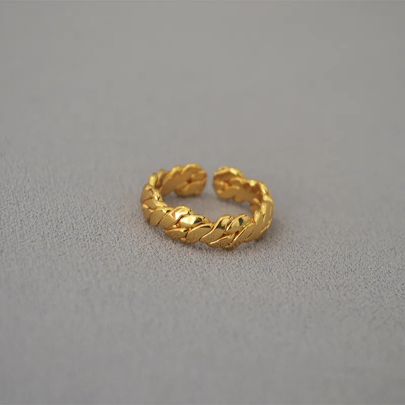 Koreanischer Stil Minimalistisch Handgefertigter Geflochtener Messingring 18K Vergoldet Offen Verstellbar Geometrischer Fingerring Für Damen
