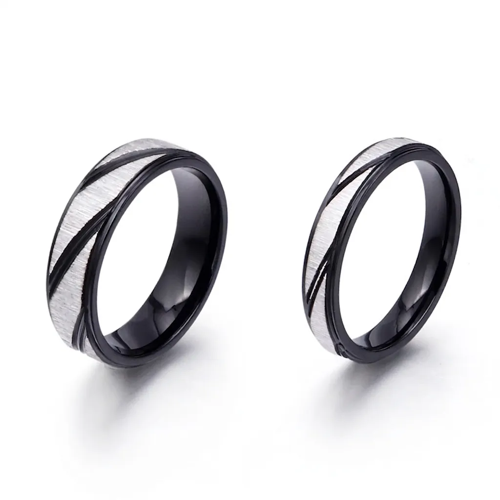 Bague Bicolore Noir Argent Brossé Motif Sergé Anneau Acier Inoxydable 316L Bijoux Industriels Minimalistes Couples