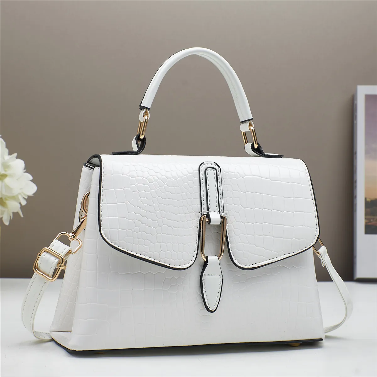 Women Crocodile Pattern Handbag PU Leather Top Handle Crossbody Shoulder Bag With Gold Hardware Elegant Trendy