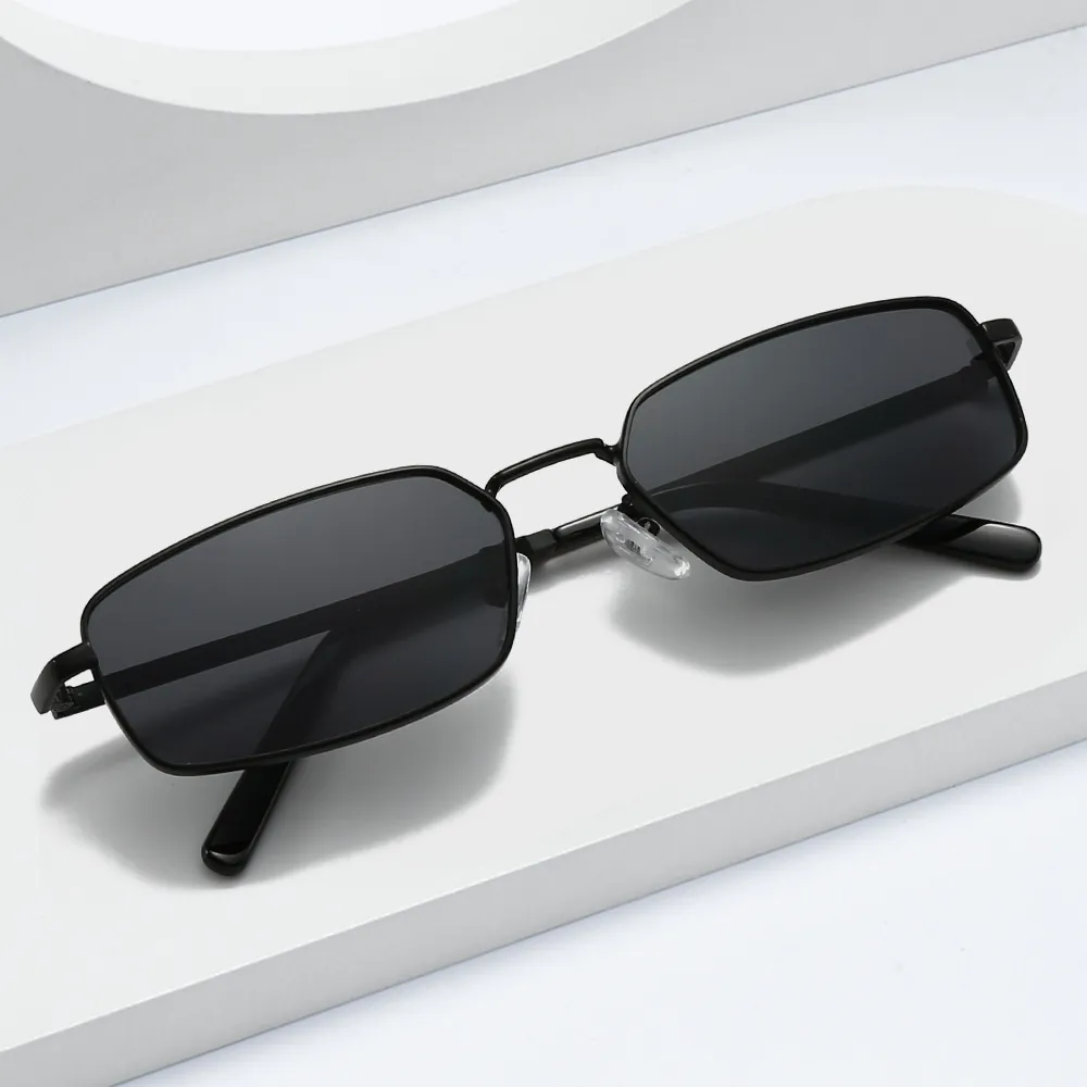 Rectangular Sunglasses Metal Frame UV400 Protection Vintage Trendy Driving Eyewear Fashion Unisex