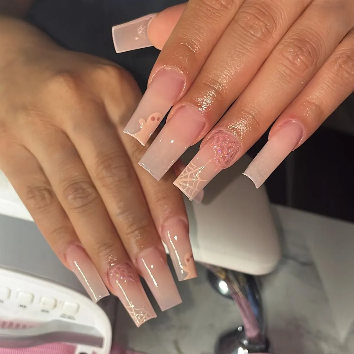 Halloween Press On Nails Long Coffin Ghost Spider Web Pattern Pink Resin Fake Nails With Adhesive Tabs Nail File