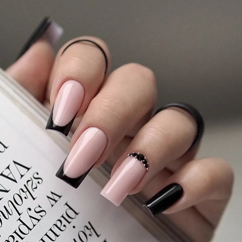 Black French Glossy Short Square Press On Nails With Rhinestone Simple Elegant Style Fake Nails